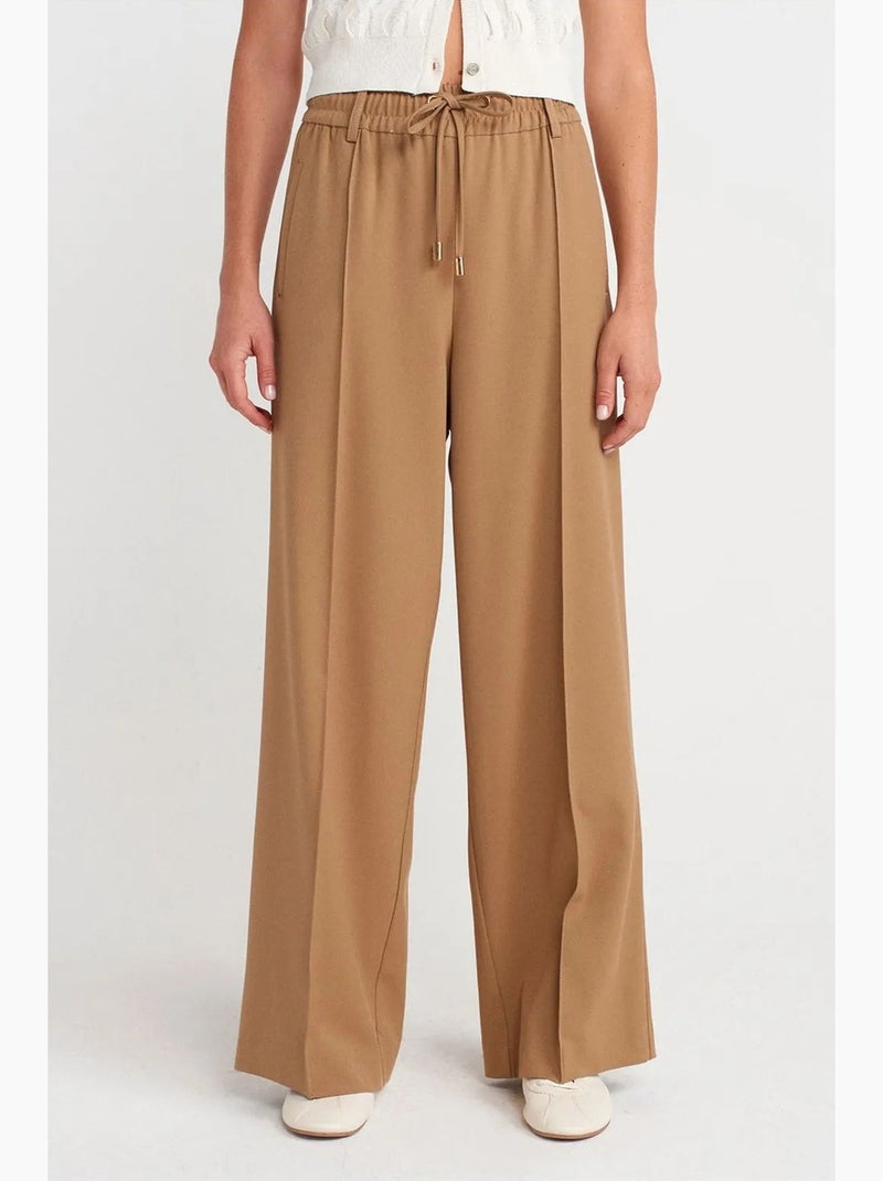 Pantalón de crepé de pernera ancha con cintura de cordón dilvin Camel - Kiabi