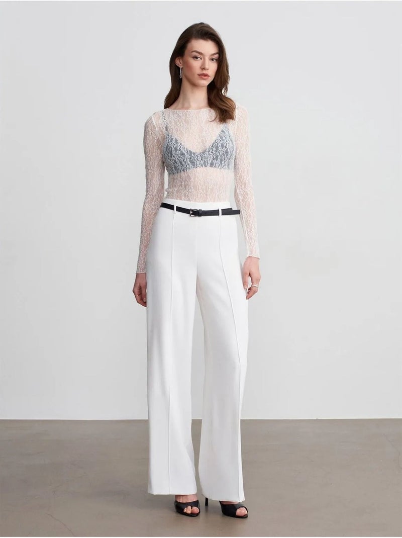 Pantalón de crepé de pernera ancha con cinturón Blanco roto - Kiabi