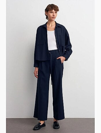 Pantalón de crepé de pernera ancha con cinturón dilvin