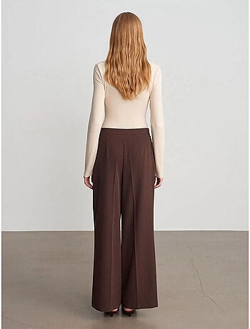 Pantalón de crepé de pernera ancha con cinturón dilvin