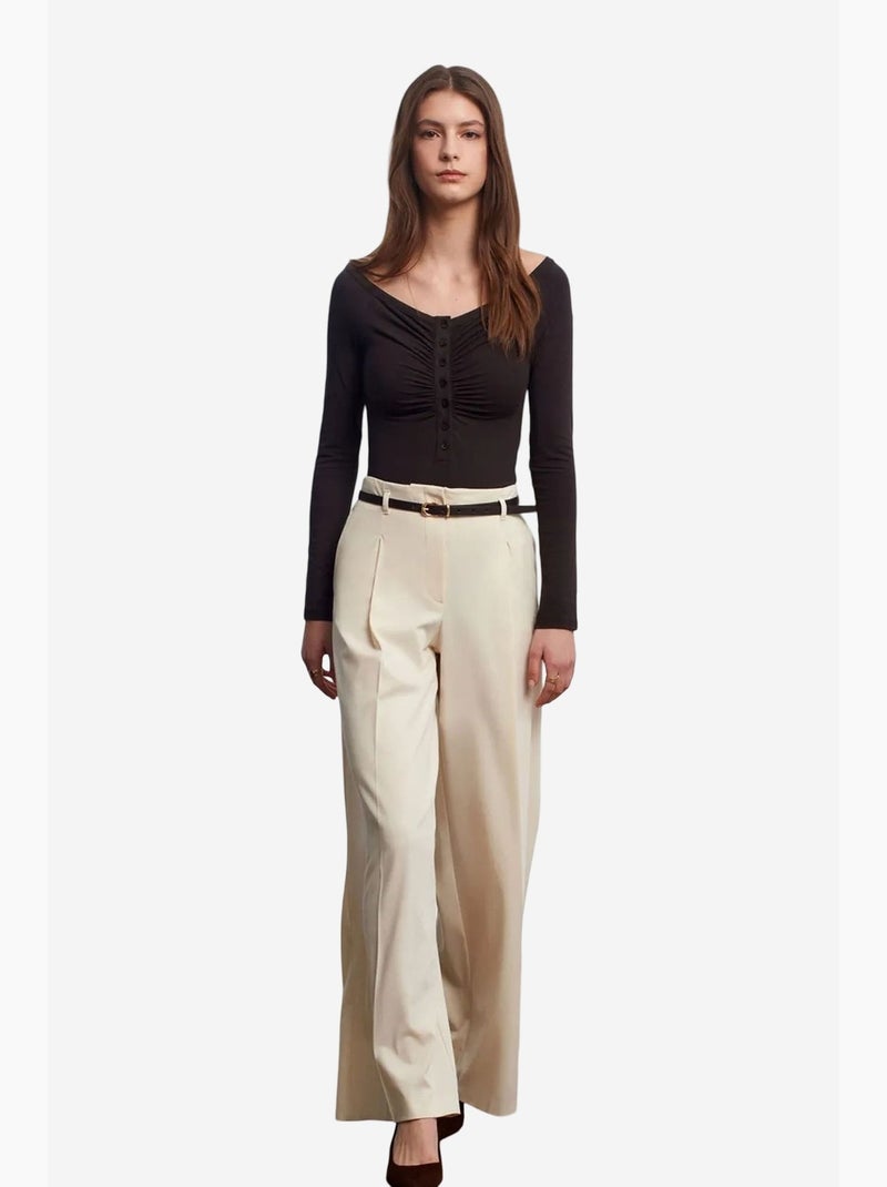 Pantalón de crepé de pernera ancha con cinturón para mujer dilvin Crema - Kiabi
