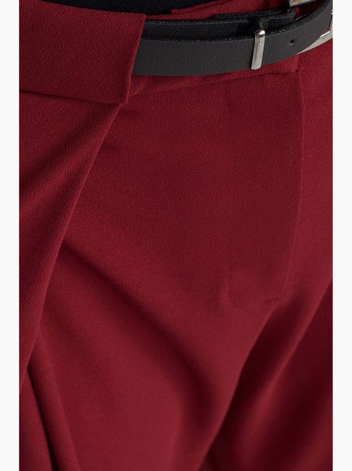 Pantalón de crepé de pernera ancha para mujer con cinturón dilvin - Kiabi Pantalón de crepé de pernera ancha para mujer con cinturón dilvin - Kiabi