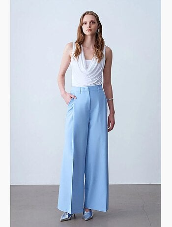 Pantalón de crepé de pernera ancha y tiro alto dilvin