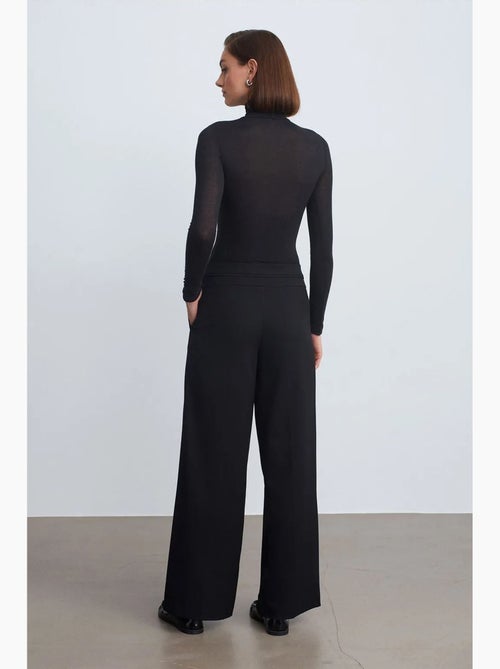 Pantalón de crepé de pernera ancha y tiro alto dilvin - Kiabi Pantalón de crepé de pernera ancha y tiro alto dilvin - Kiabi