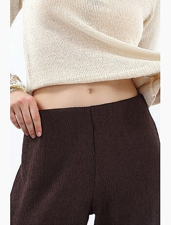 Pantalón de crepé de pierna recta y tiro alto con abertura busem
