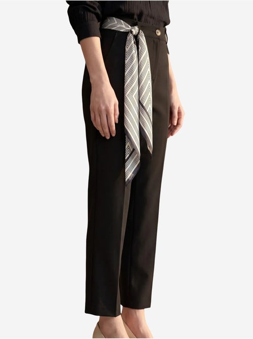 Pantalón de crepé de pierna recta y tiro alto con cinturón my fashion - Kiabi Pantalón de crepé de pierna recta y tiro alto con cinturón my fashion - Kiabi