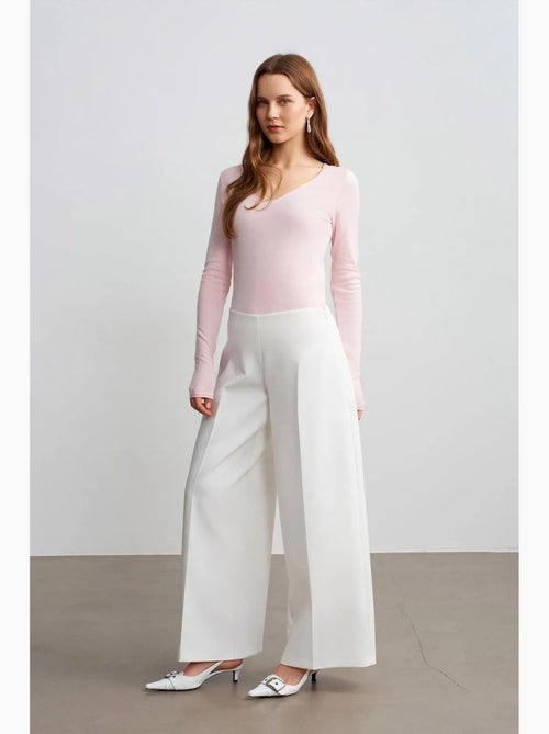 Pantalón de crepé de tiro alto y pernera ancha - Kiabi