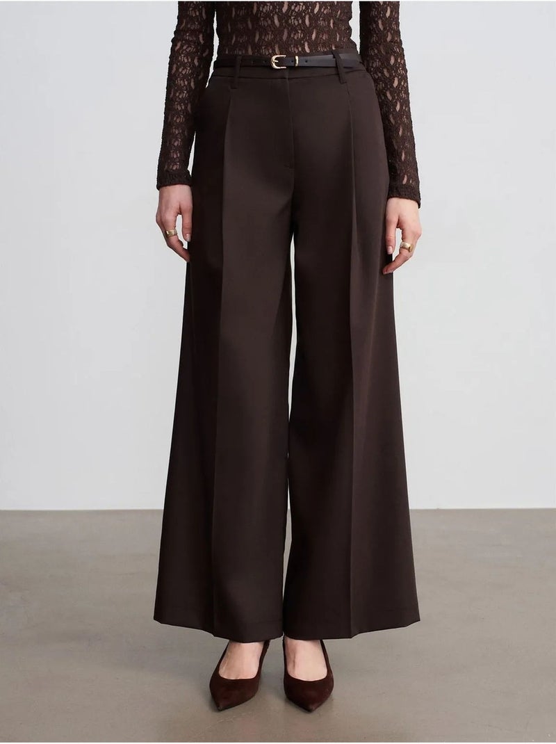 Pantalón de crepé de tiro alto y pernera ancha dilvin Marrón chocolate - Kiabi