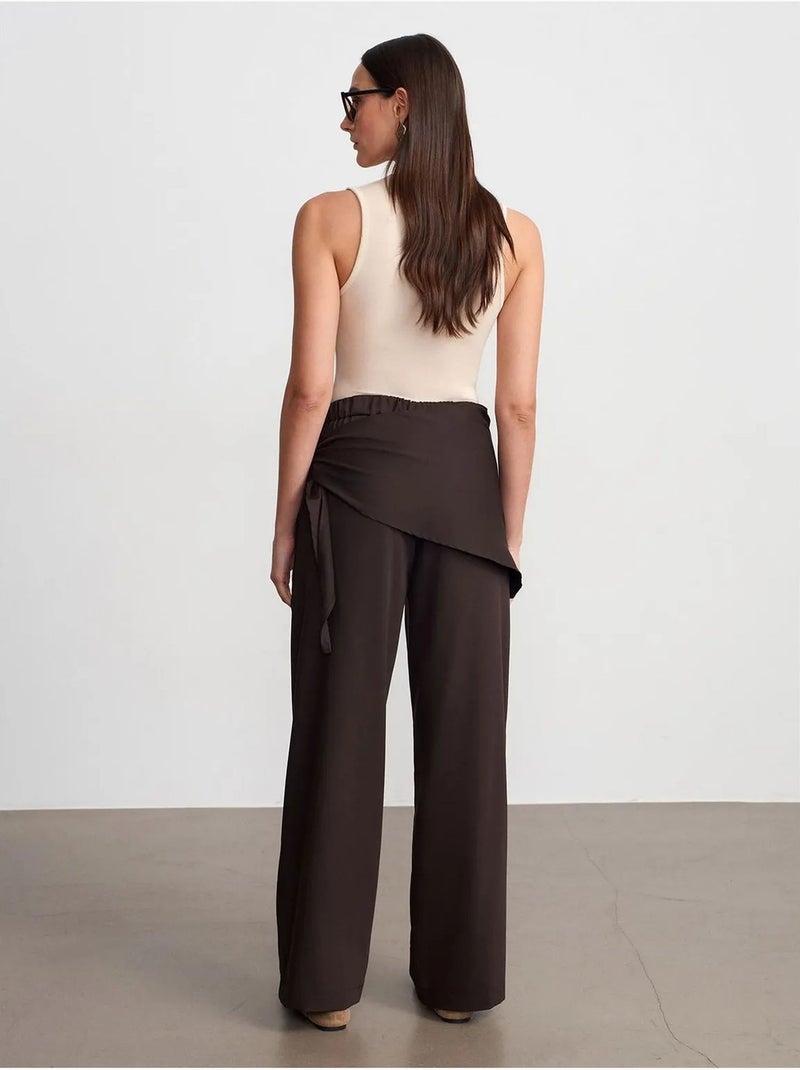 Pantalón de crepé de tiro alto y pernera ancha dilvin Marrón oscuro - Kiabi