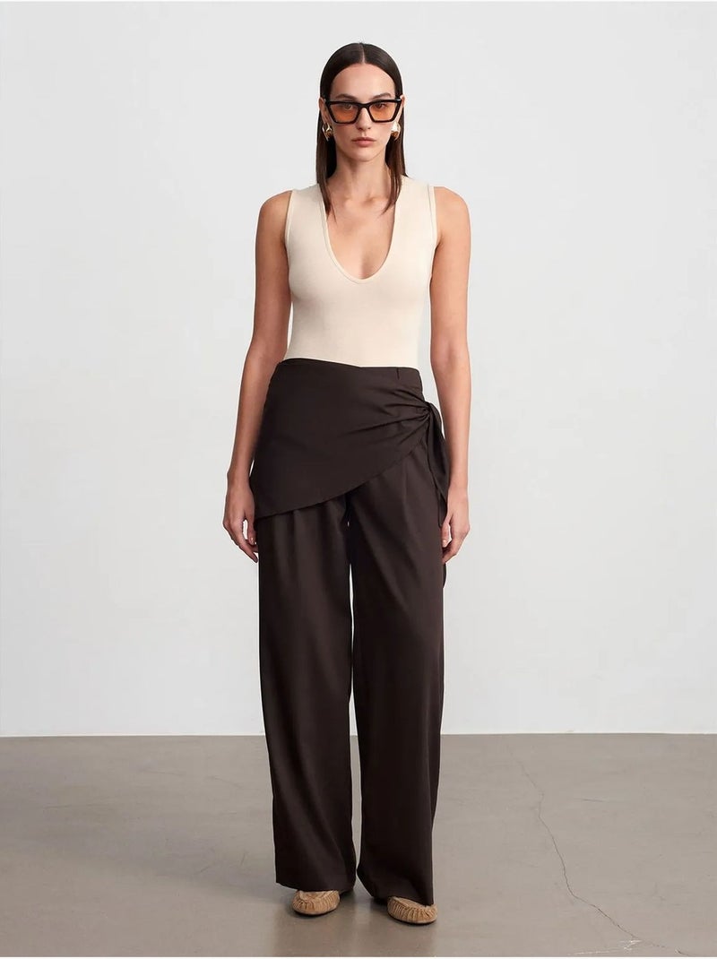 Pantalón de crepé de tiro alto y pernera ancha dilvin Marrón oscuro - Kiabi