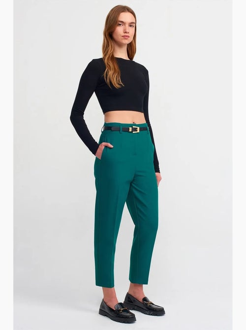 Pantalón de crepé de tiro alto y pernera recta con cinturón dilvin - Kiabi Pantalón de crepé de tiro alto y pernera recta con cinturón dilvin - Kiabi