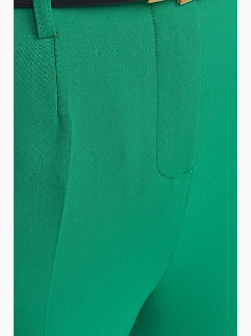 Pantalón de crepé de tiro alto y pernera recta con cinturón dilvin - Kiabi Pantalón de crepé de tiro alto y pernera recta con cinturón dilvin - Kiabi
