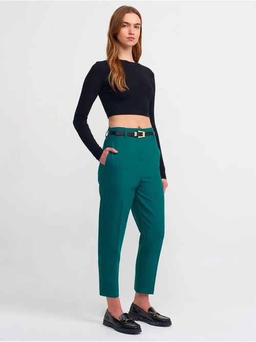 Pantalón de crepé de tiro alto y pernera recta con cinturón - Kiabi