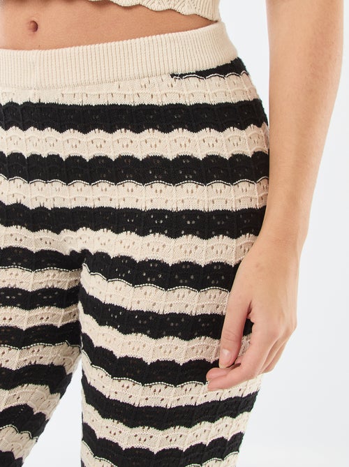 Pantalón de croché acampanado - Kiabi