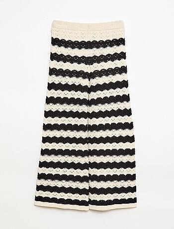Pantalón de croché corte flare / acampanado