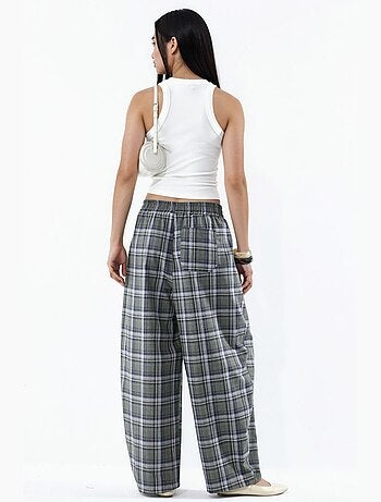 Pantalón de cuadros con cintura elástica y detalle de bolsillos hiccup