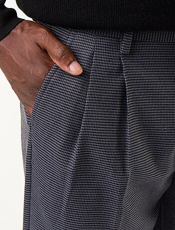 Pantalón de cuadros corte ajustado