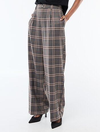 Pantalón de cuadros corte ancho