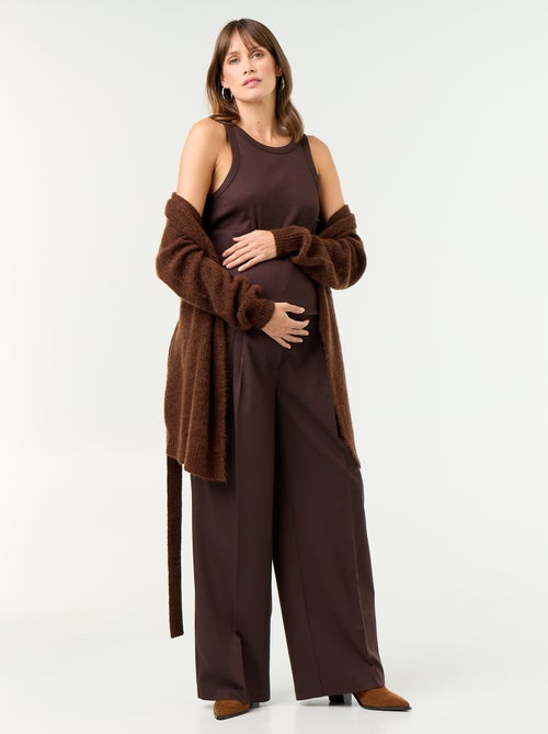 Pantalón de maternidad con pinzas - Kiabi Pantalón de maternidad con pinzas - Kiabi