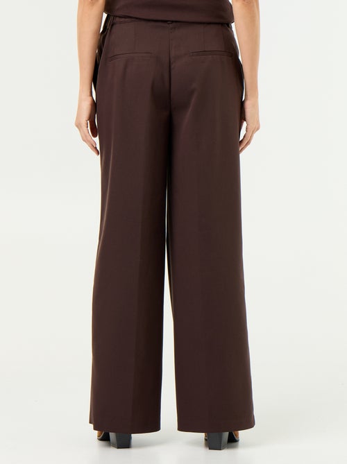 Pantalón de maternidad con pinzas - Kiabi Pantalón de maternidad con pinzas - Kiabi