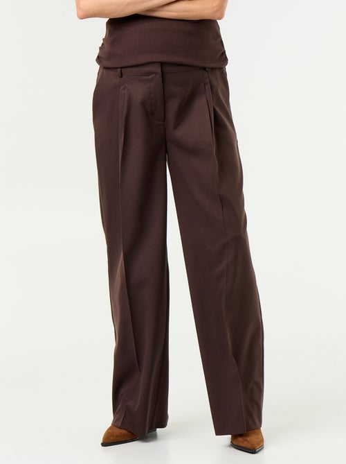 Pantalón de maternidad con pinzas - Kiabi Pantalón de maternidad con pinzas - Kiabi