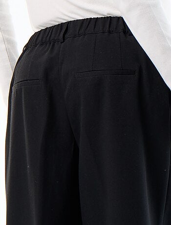 Pantalón de maternidad con pinzas