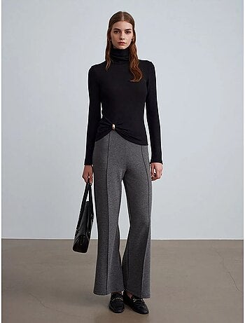 Pantalón de mujer de tejido con pernera ancha y cintura de tiro medio
