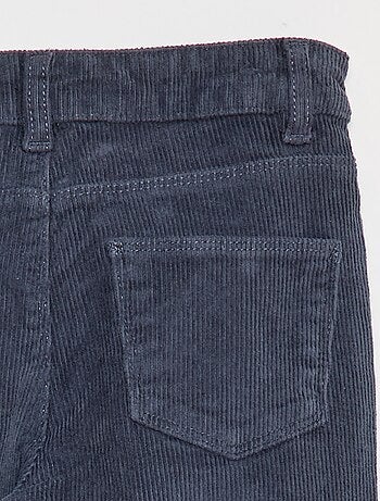 Pantalón de pana corte flare