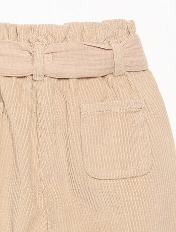 Pantalón de pana estilo paperbag con cinturón incluido