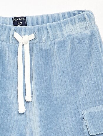Pantalón de pana y bolsillos cargo