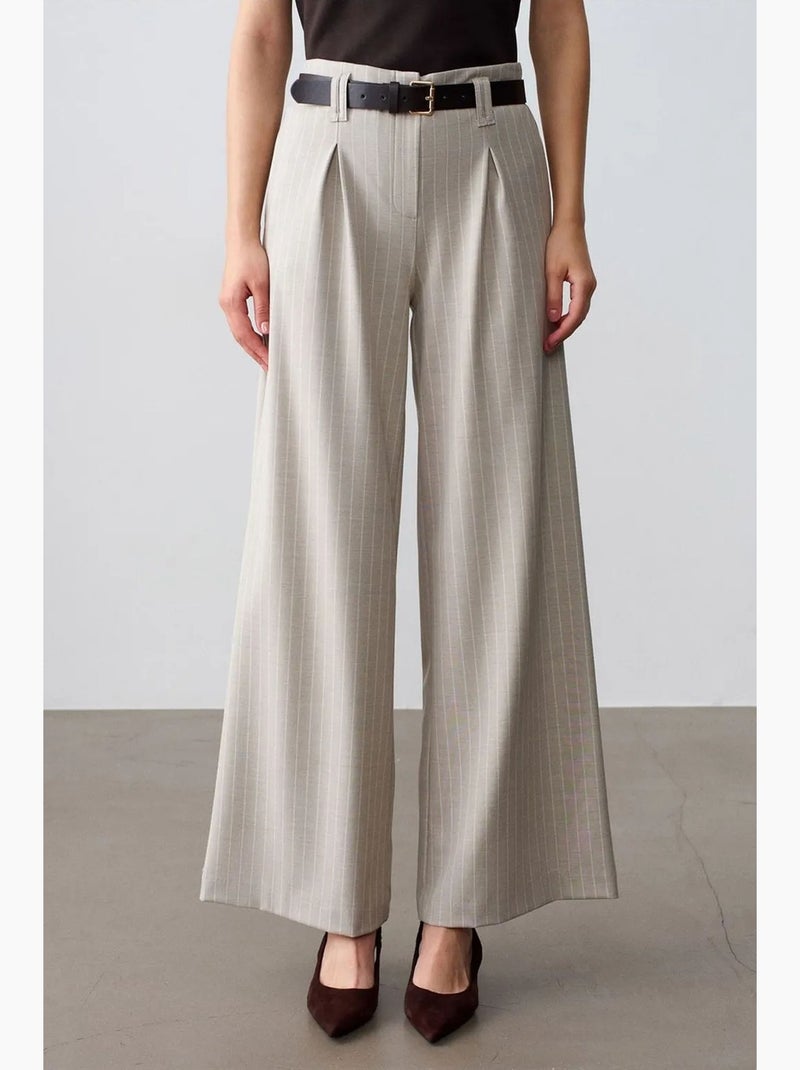 Pantalón de pernera ancha a rayas con pinzas dilvin Arena - Kiabi