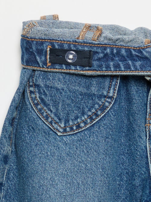 Pantalón de pernera ancha con bordados de corazones - Kiabi Pantalón de pernera ancha con bordados de corazones - Kiabi