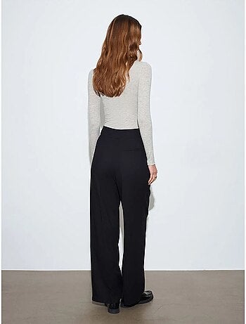 Pantalón de pernera ancha con cinturón dilvin