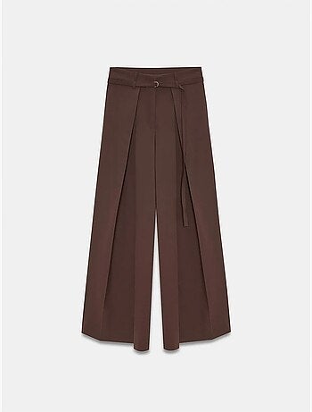 Pantalón de pernera ancha con pinzas dilvin