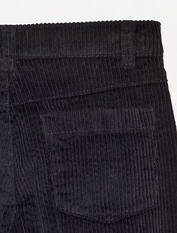 Pantalón de pernera ancha de pana