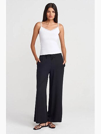 Pantalón de pernera ancha de tencel con cintura con cordón dilvin