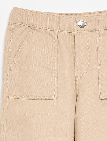 Pantalón de pierna ancha - corte ajustado
