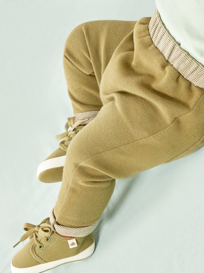 Pantalón de piqué verde liquen - Kiabi