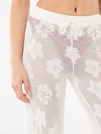 Pantalón de playa de malla croché con flores