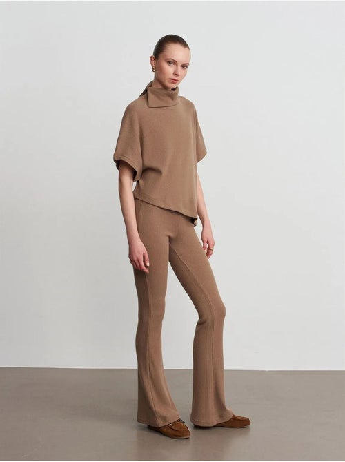 Pantalón de punto acampanado de tiro alto - Kiabi Pantalón de punto acampanado de tiro alto - Kiabi