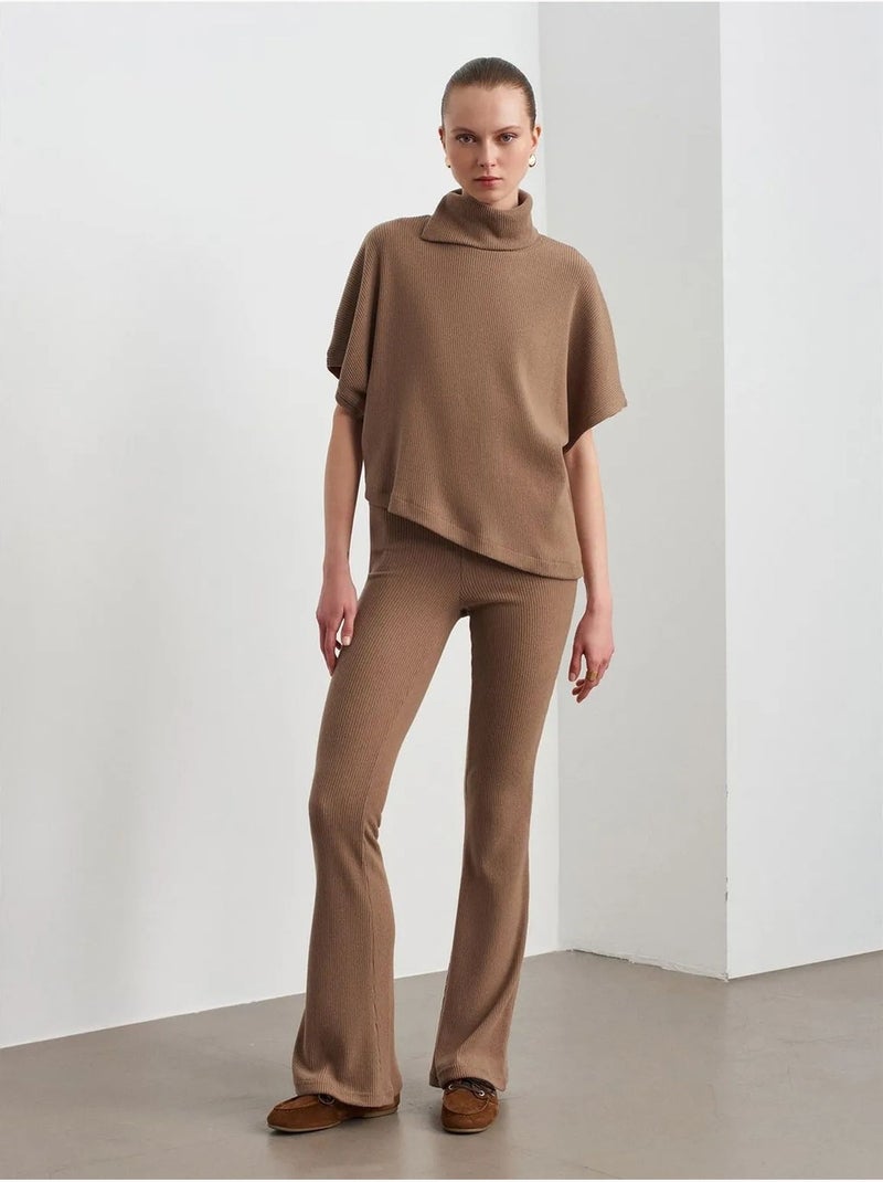 Pantalón de punto acampanado de tiro alto Camel - Kiabi