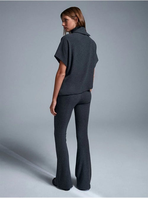 Pantalón de punto acampanado de tiro alto - Kiabi Pantalón de punto acampanado de tiro alto - Kiabi