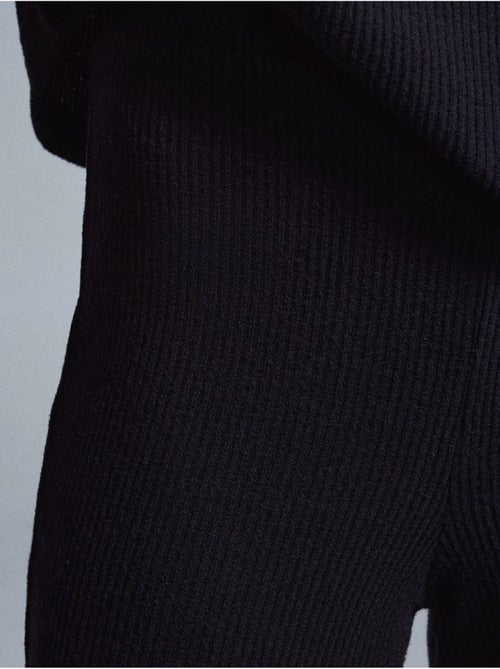Pantalón de punto acampanado de tiro alto - Kiabi Pantalón de punto acampanado de tiro alto - Kiabi