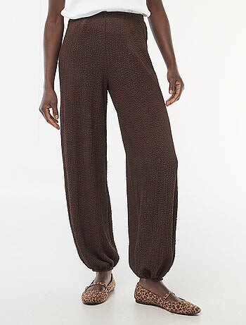 Pantalón de punto arrugado