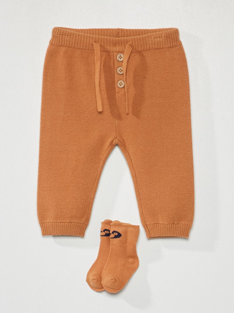 Pantalón de punto + calcetines MARRON - Kiabi