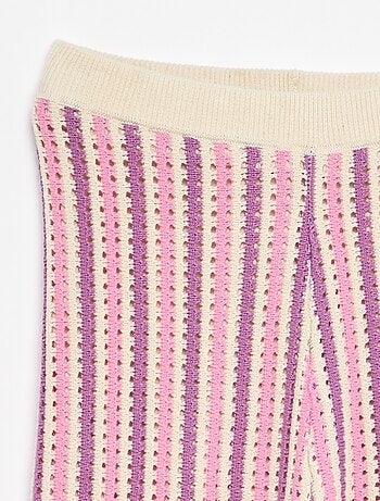 Pantalón de punto efecto ganchillo a rayas