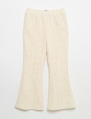 Pantalón de punto efecto ganchillo corte flare
