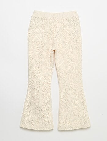 Pantalón de punto efecto ganchillo corte flare