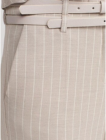 Pantalón de raya diplomática de pernera recta con cinturón dilvin