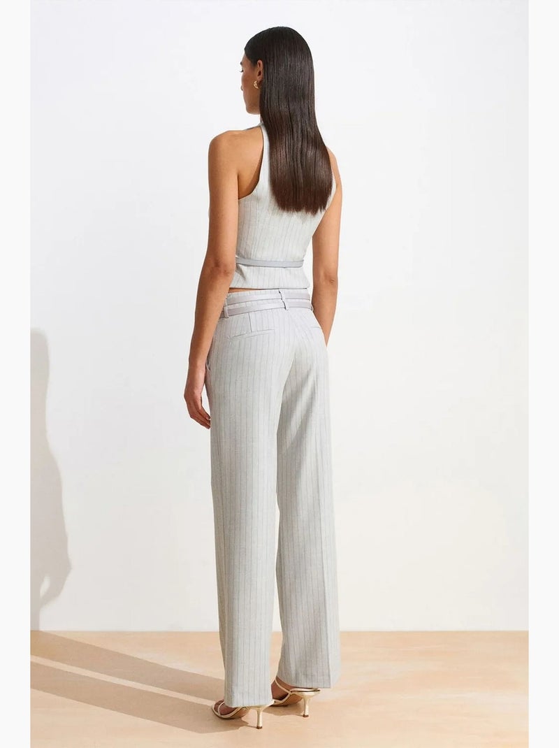 Pantalón de raya diplomática de pernera recta con cinturón dilvin Gris claro - Kiabi